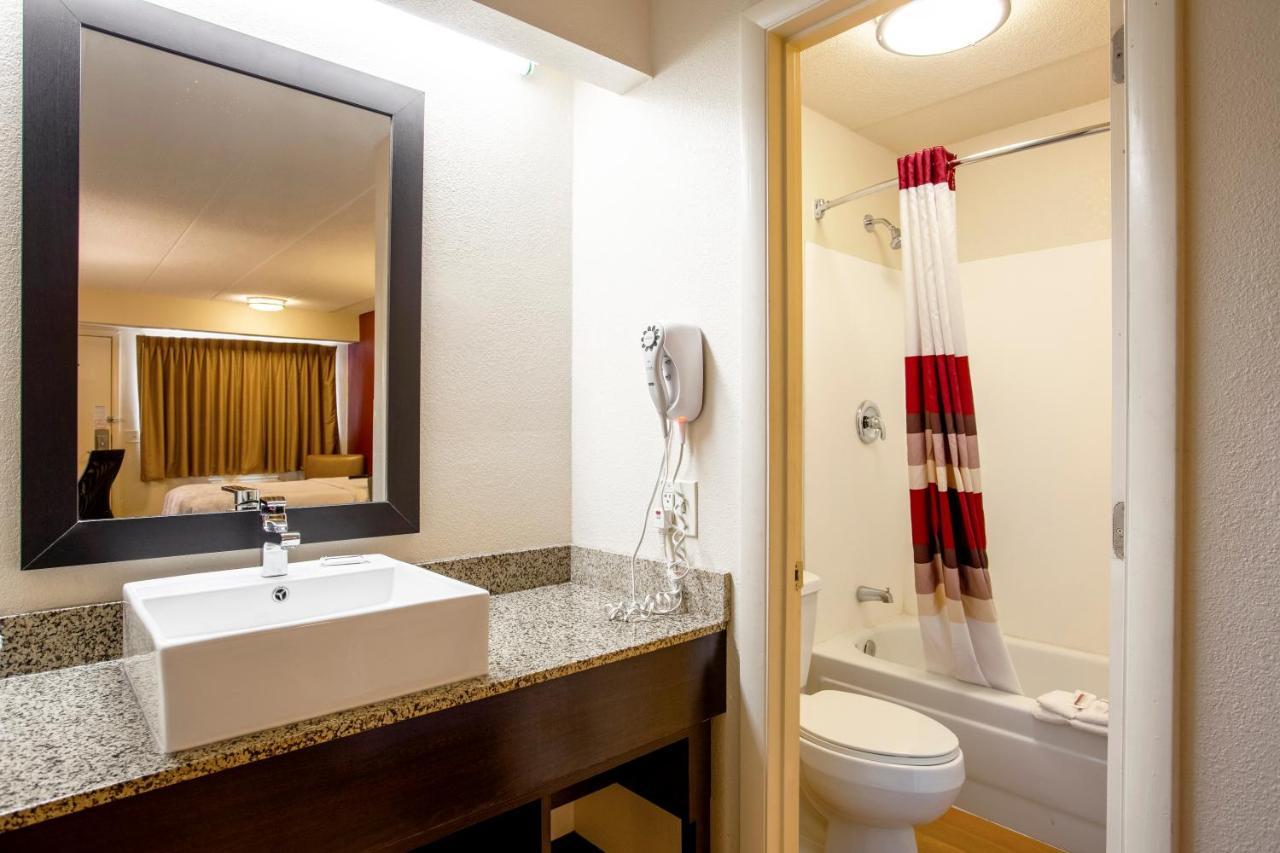 Hotel Red Roof Plus+ Atlanta - Buckhead