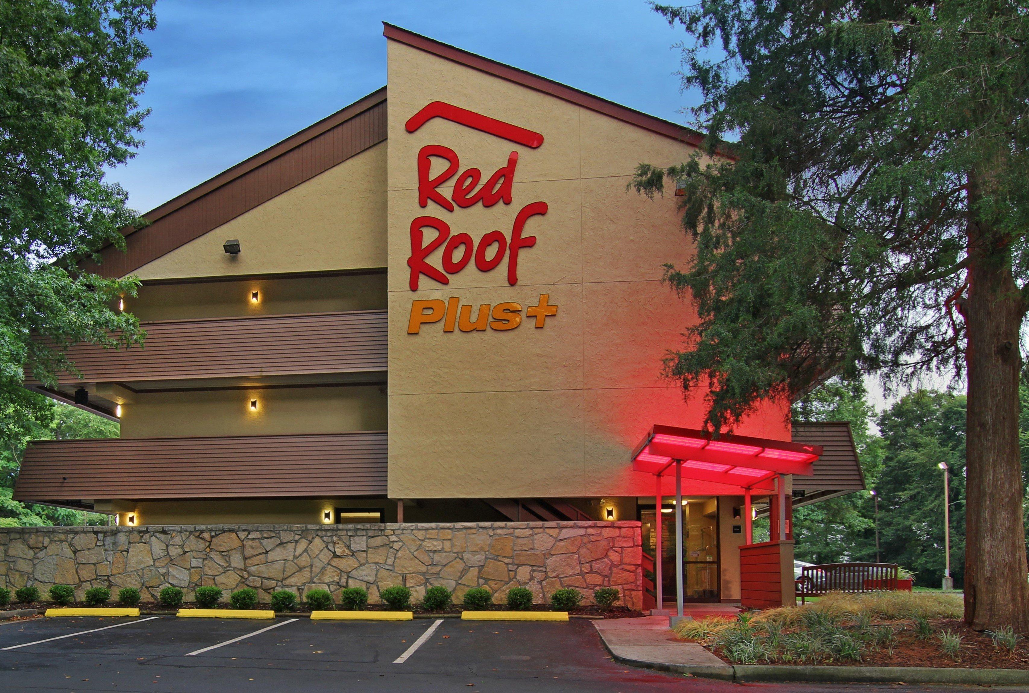 Red Roof Plus+ Atlanta - Buckhead Druid Hills