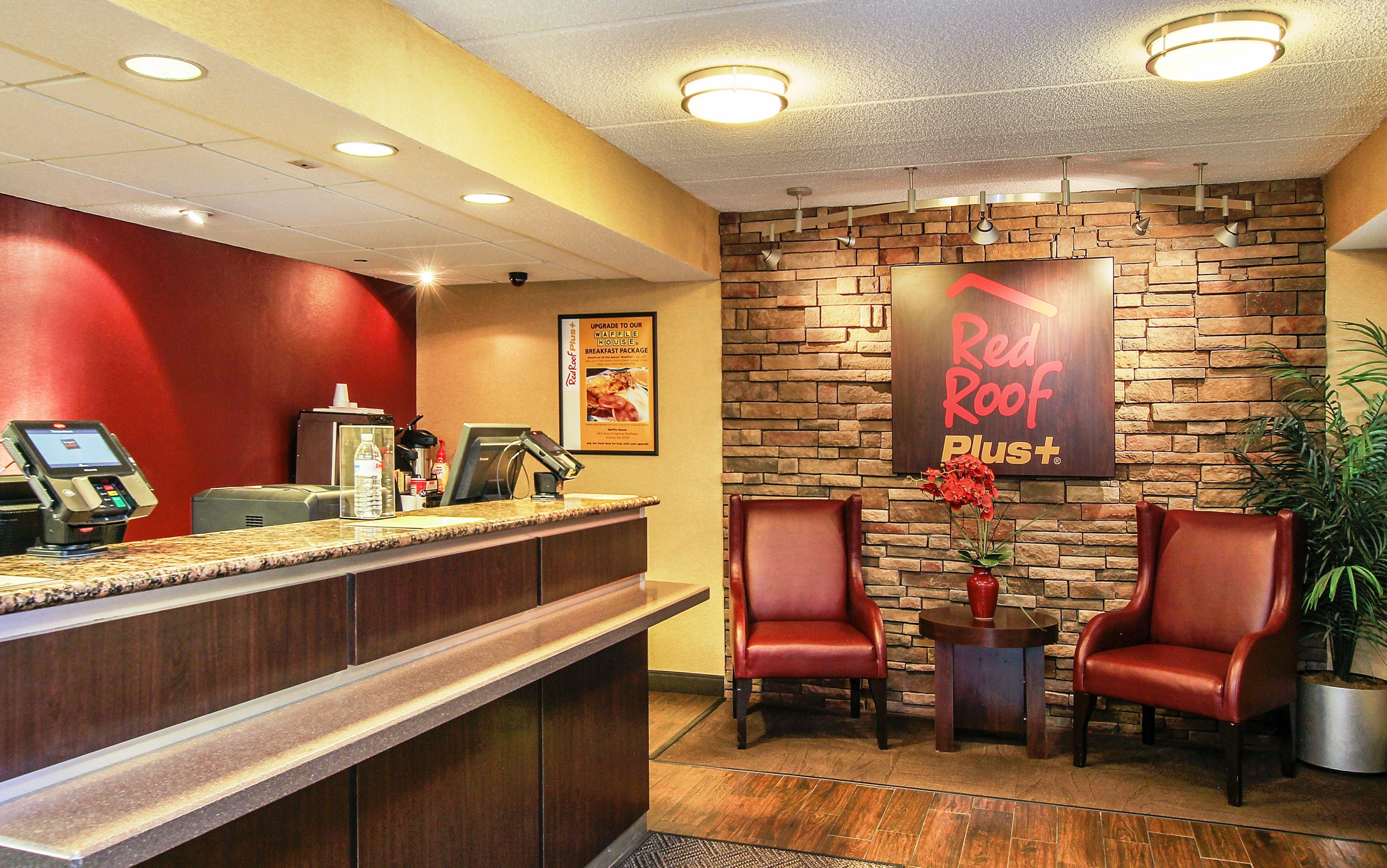 Red Roof Plus+ Atlanta - Buckhead Hotel 3*
