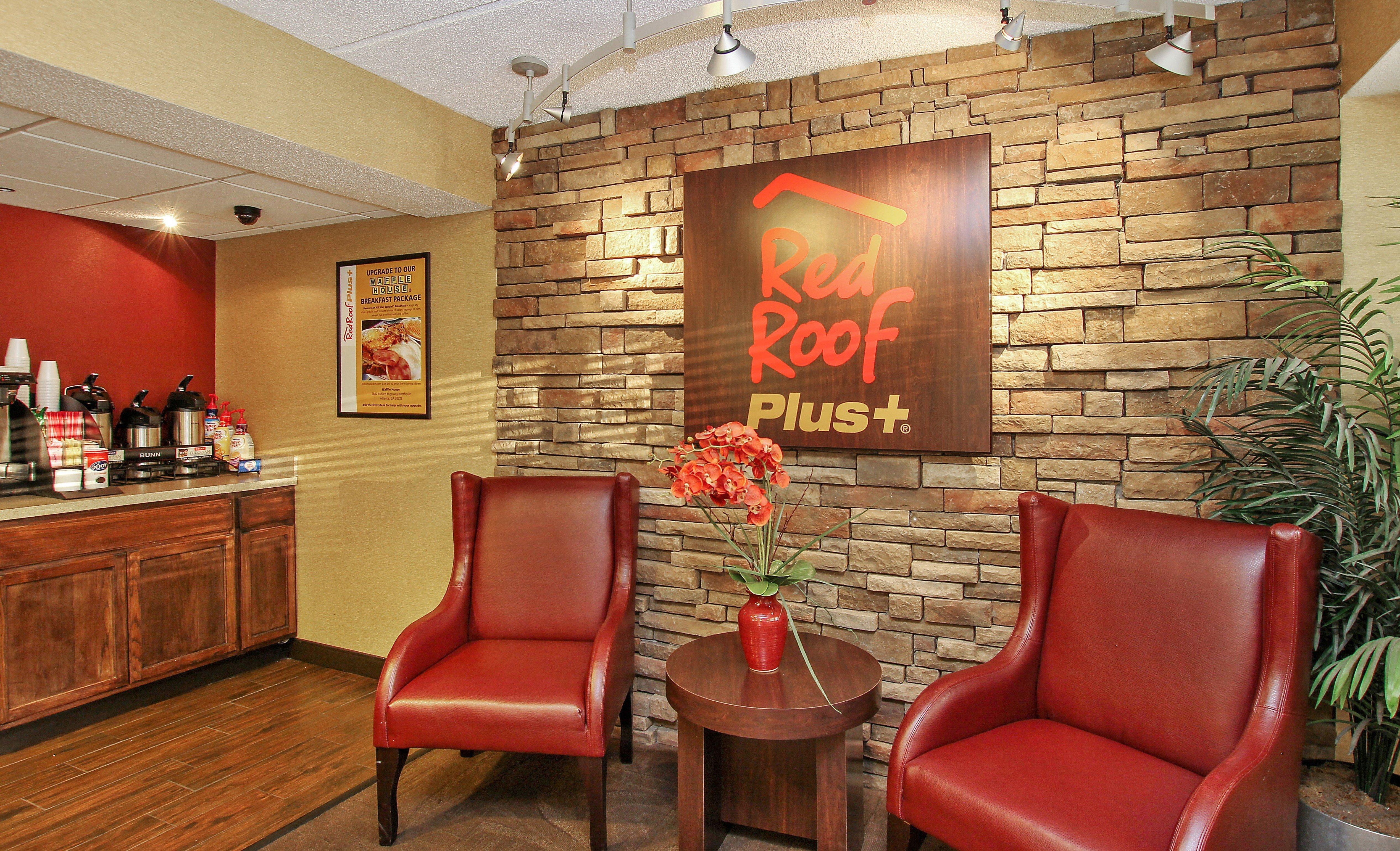 Red Roof Plus+ Atlanta - Buckhead Hotel 3*